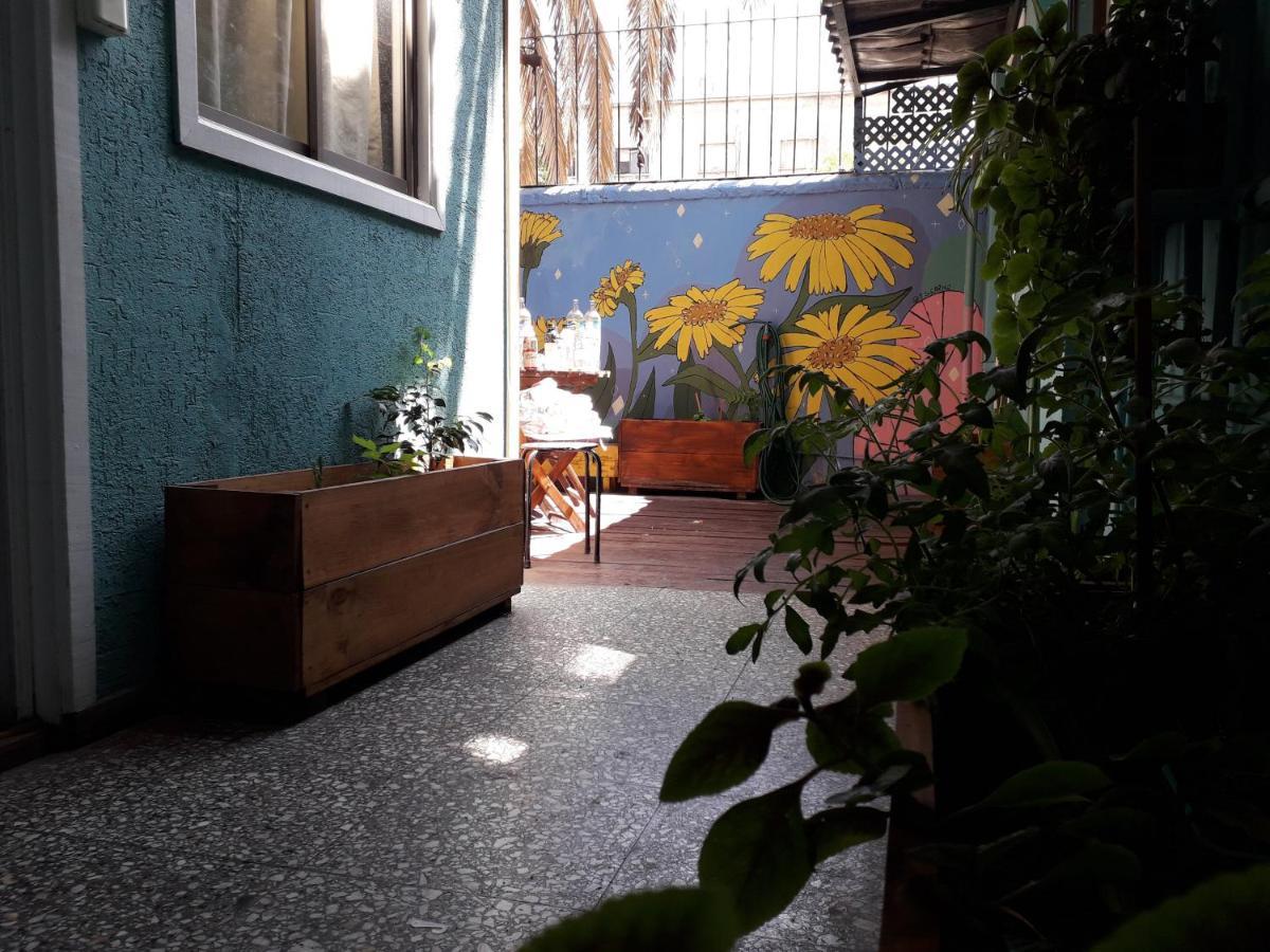 Atacama Hostel Backpackers Santiago de Chile Exterior foto